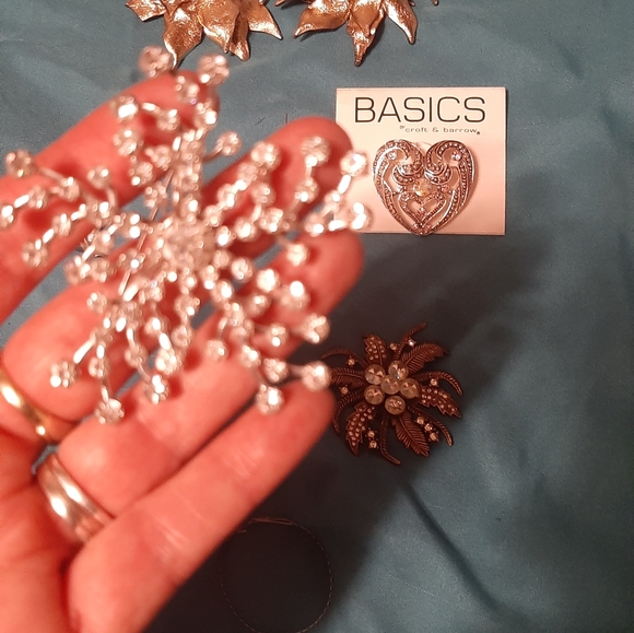 Broaches - Picture 2 of 4